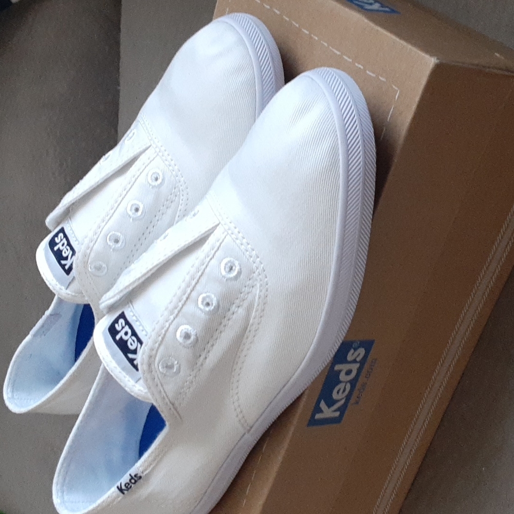 New white keds!!